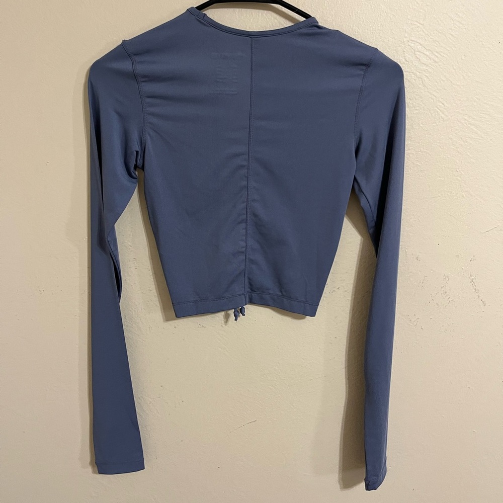 H&M Ruched Top - Picture 2 of 5